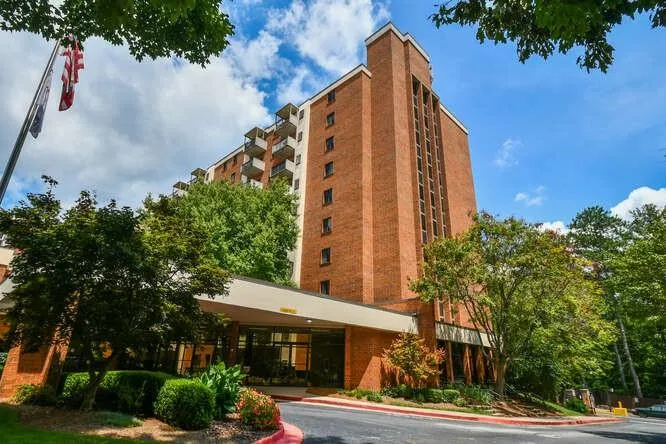 300 Johnson Ferry Road Ne Unit A303, Sandy Springs, Georgia 30328, 2 Bedrooms Bedrooms, ,2 BathroomsBathrooms,Residential,Sold,300 Johnson Ferry Road Ne Unit A303,7139984