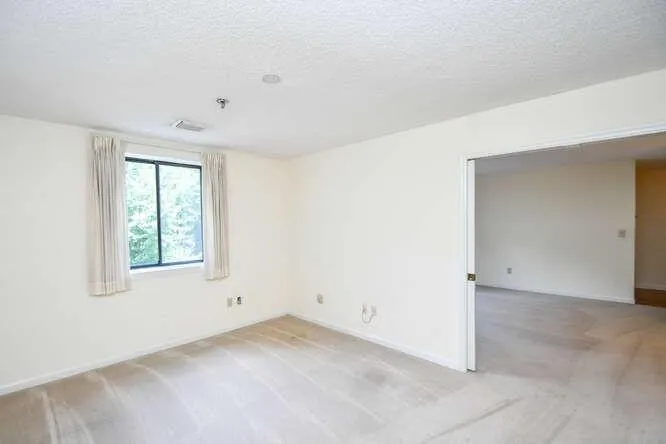 300 Johnson Ferry Road Ne Unit A303, Sandy Springs, Georgia 30328, 2 Bedrooms Bedrooms, ,2 BathroomsBathrooms,Residential,Sold,300 Johnson Ferry Road Ne Unit A303,7139984