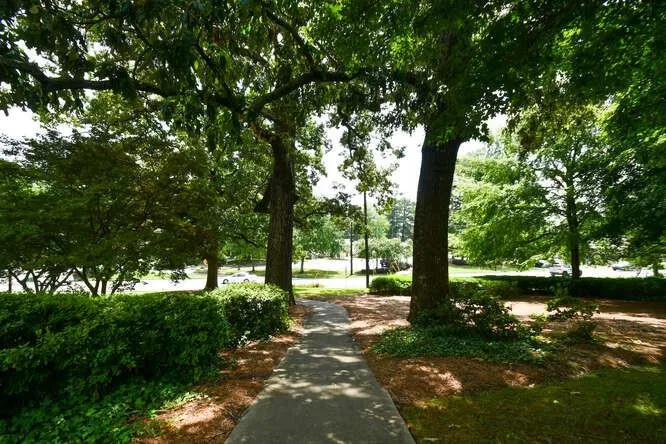 300 Johnson Ferry Road Ne Unit A303, Sandy Springs, Georgia 30328, 2 Bedrooms Bedrooms, ,2 BathroomsBathrooms,Residential,Sold,300 Johnson Ferry Road Ne Unit A303,7139984