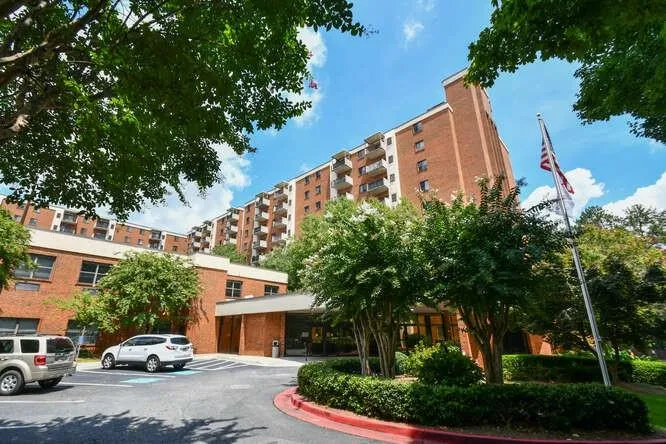 300 Johnson Ferry Road Ne Unit A303, Sandy Springs, Georgia 30328, 2 Bedrooms Bedrooms, ,2 BathroomsBathrooms,Residential,Sold,300 Johnson Ferry Road Ne Unit A303,7139984
