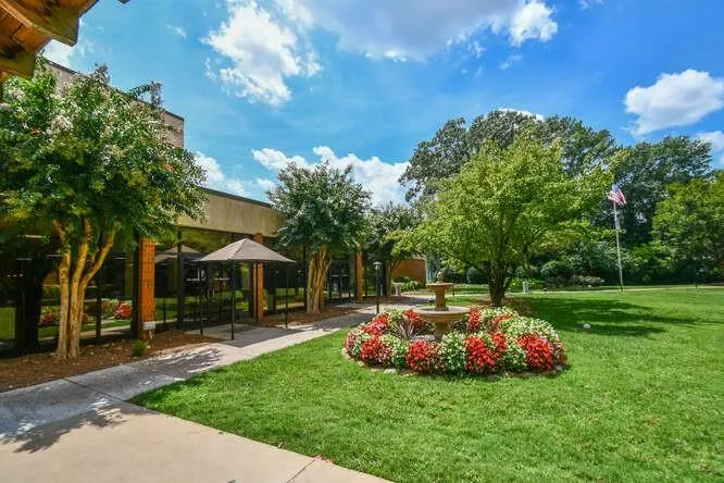 300 Johnson Ferry Road Ne Unit A303, Sandy Springs, Georgia 30328, 2 Bedrooms Bedrooms, ,2 BathroomsBathrooms,Residential,Sold,300 Johnson Ferry Road Ne Unit A303,7139984