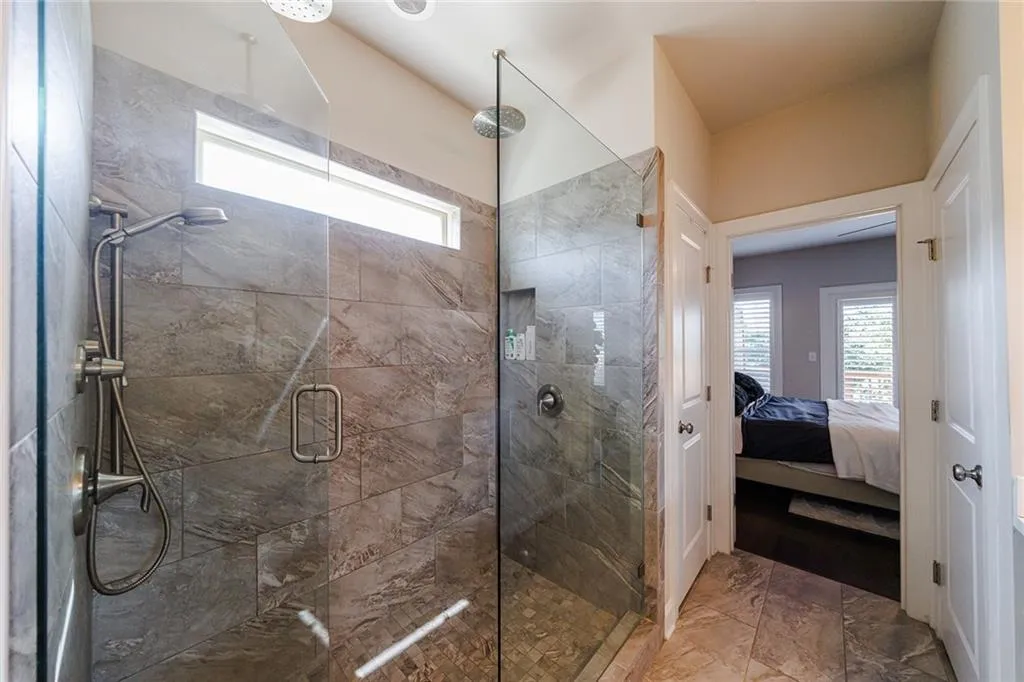 Large walk-in shower with double showerheads