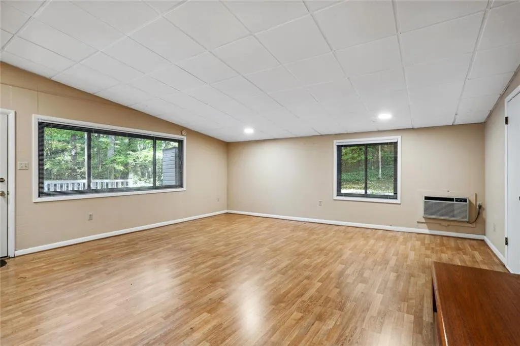 300 Elden Drive, Atlanta, Georgia 30342, 3 Bedrooms Bedrooms, ,2 BathroomsBathrooms,Residential,Sold,300 Elden Drive,7180328