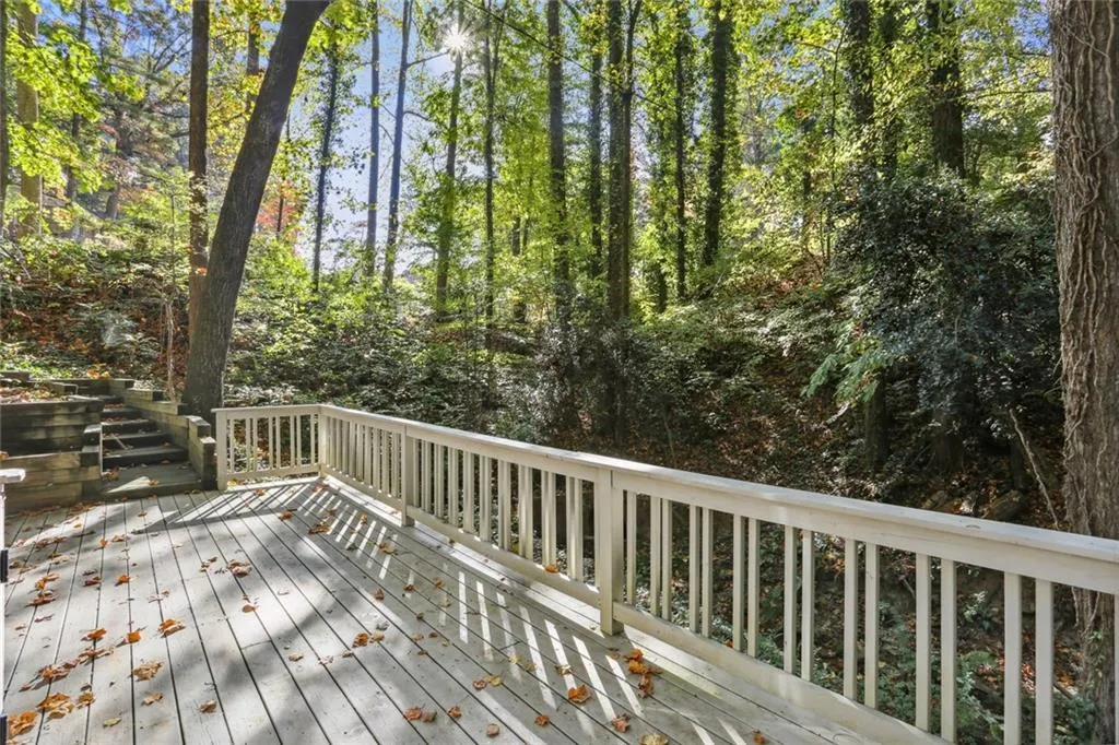 300 Elden Drive, Atlanta, Georgia 30342, 3 Bedrooms Bedrooms, ,2 BathroomsBathrooms,Residential,Sold,300 Elden Drive,7180328