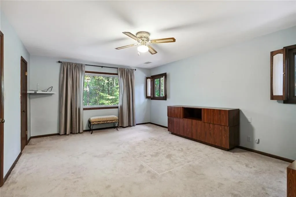 300 Elden Drive, Atlanta, Georgia 30342, 3 Bedrooms Bedrooms, ,2 BathroomsBathrooms,Residential,Sold,300 Elden Drive,7180328