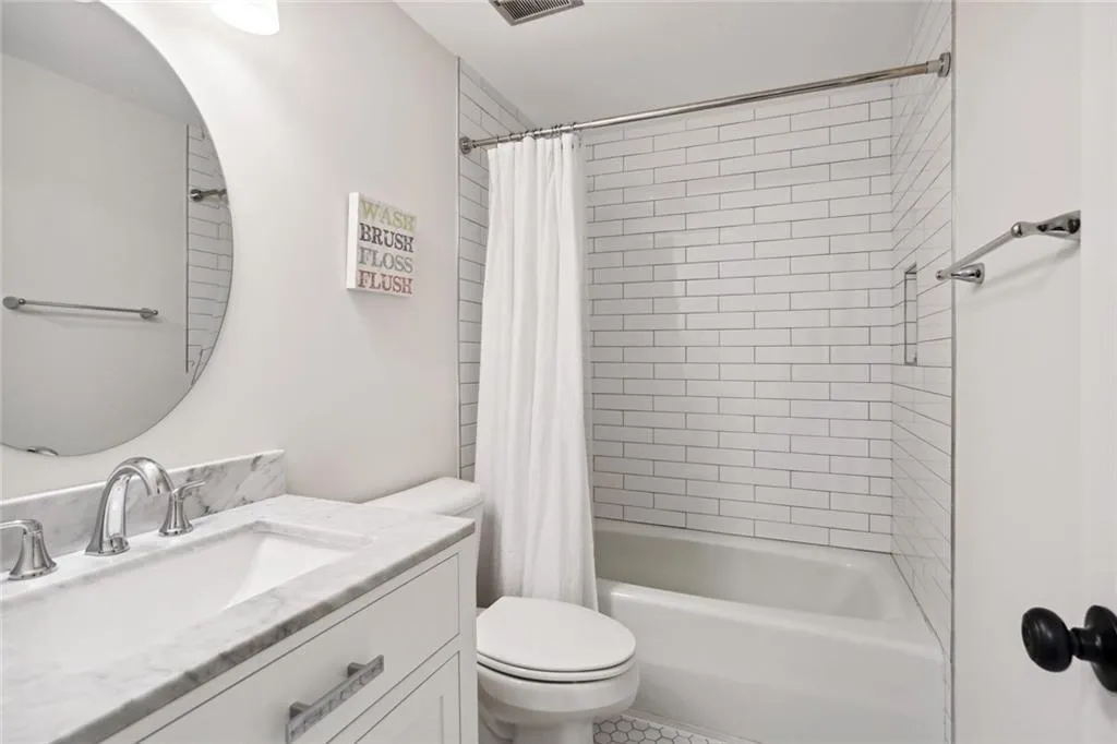 300 Elden Drive, Atlanta, Georgia 30342, 3 Bedrooms Bedrooms, ,2 BathroomsBathrooms,Residential,Sold,300 Elden Drive,7180328