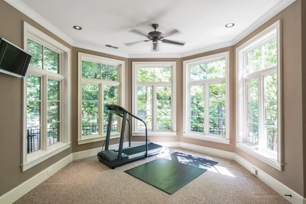 960 W Kingston Drive, Atlanta, Georgia 30342, 5 Bedrooms Bedrooms, ,5 BathroomsBathrooms,Residential,Sold,960 W Kingston Drive,6560526