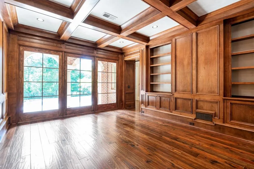 960 W Kingston Drive, Atlanta, Georgia 30342, 5 Bedrooms Bedrooms, ,5 BathroomsBathrooms,Residential,Sold,960 W Kingston Drive,6560526