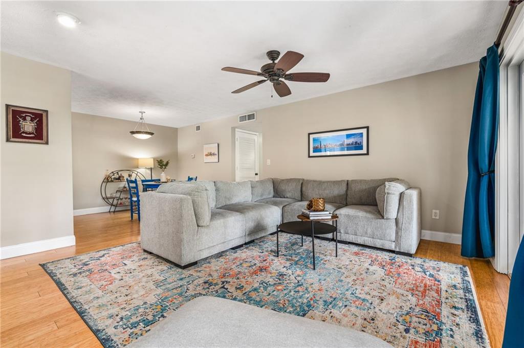 1509 Woodcliff Drive, Atlanta, Georgia 30350, 2 Bedrooms Bedrooms, ,1 BathroomBathrooms,Residential,Sold,1509 Woodcliff Drive,7300144