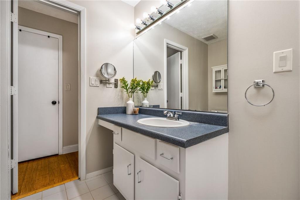 1509 Woodcliff Drive, Atlanta, Georgia 30350, 2 Bedrooms Bedrooms, ,1 BathroomBathrooms,Residential,Sold,1509 Woodcliff Drive,7300144