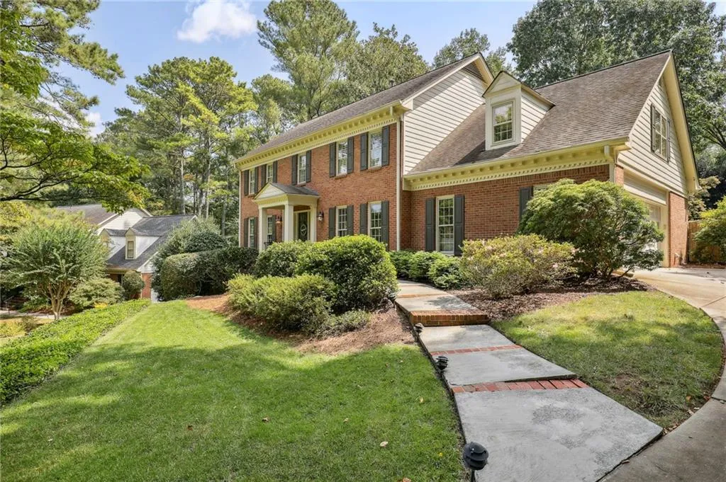 2365 Kimbrough Court, Sandy Springs, Georgia 30350, 5 Bedrooms Bedrooms, ,3 BathroomsBathrooms,Residential,Sold,2365 Kimbrough Court,7117723