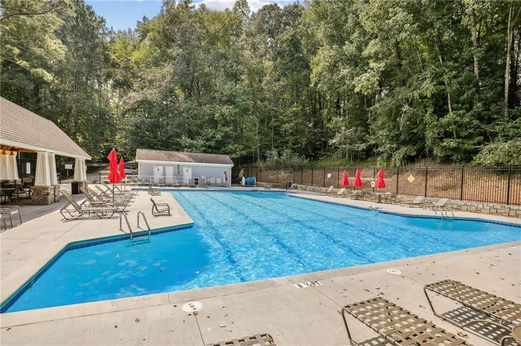 2365 Kimbrough Court, Sandy Springs, Georgia 30350, 5 Bedrooms Bedrooms, ,3 BathroomsBathrooms,Residential,Sold,2365 Kimbrough Court,7117723