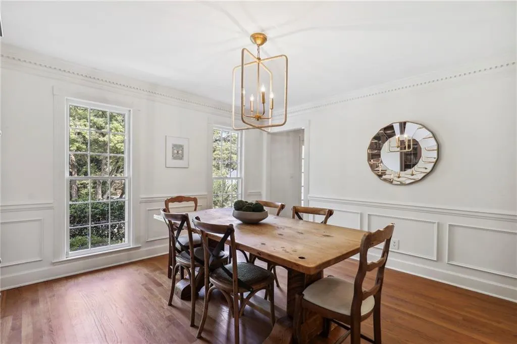 2365 Kimbrough Court, Sandy Springs, Georgia 30350, 5 Bedrooms Bedrooms, ,3 BathroomsBathrooms,Residential,Sold,2365 Kimbrough Court,7117723