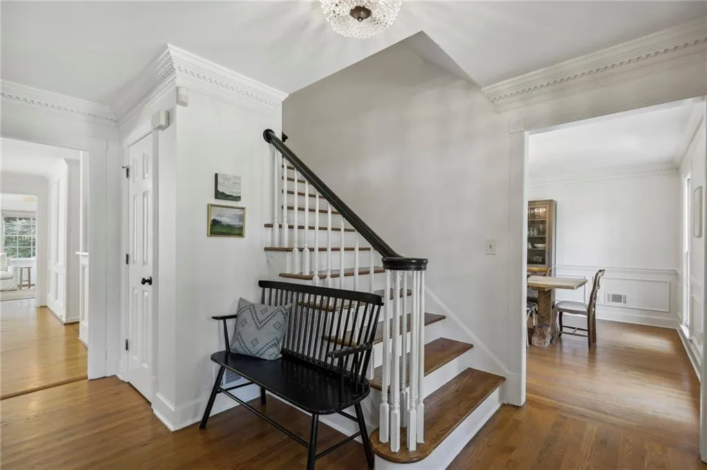 2365 Kimbrough Court, Sandy Springs, Georgia 30350, 5 Bedrooms Bedrooms, ,3 BathroomsBathrooms,Residential,Sold,2365 Kimbrough Court,7117723