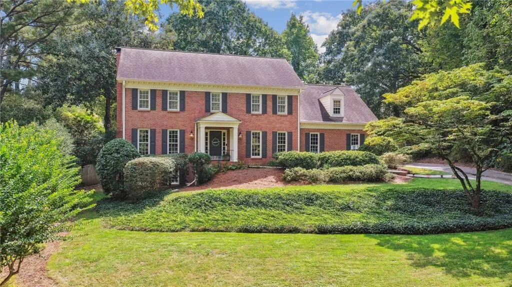 2365 Kimbrough Court, Sandy Springs, Georgia 30350, 5 Bedrooms Bedrooms, ,3 BathroomsBathrooms,Residential,Sold,2365 Kimbrough Court,7117723