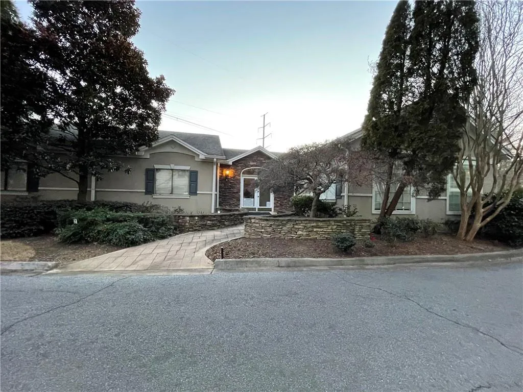 1108 Wingate Way, Sandy Springs, Georgia 30350, 2 Bedrooms Bedrooms, ,2 BathroomsBathrooms,Residential,Sold,1108 Wingate Way,7001637