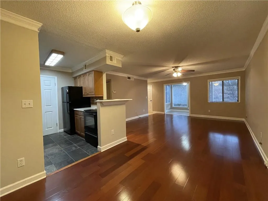 1108 Wingate Way, Sandy Springs, Georgia 30350, 2 Bedrooms Bedrooms, ,2 BathroomsBathrooms,Residential,Sold,1108 Wingate Way,7001637