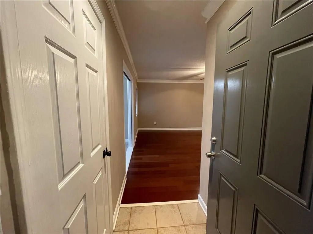 1108 Wingate Way, Sandy Springs, Georgia 30350, 2 Bedrooms Bedrooms, ,2 BathroomsBathrooms,Residential,Sold,1108 Wingate Way,7001637