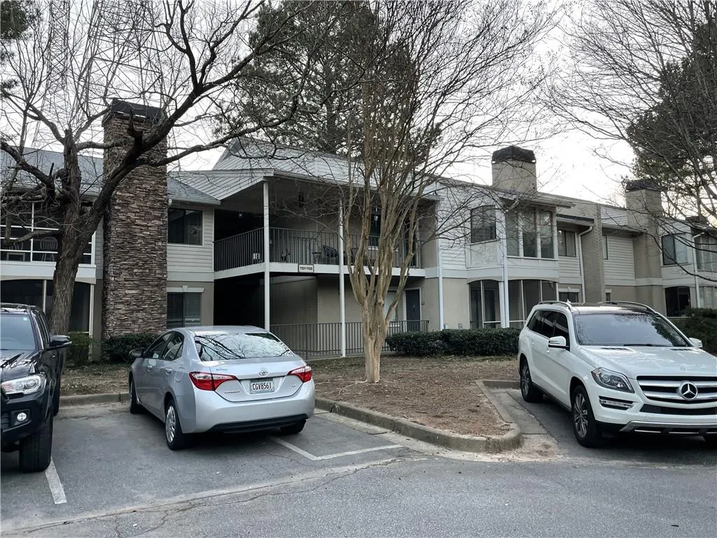 1108 Wingate Way, Sandy Springs, Georgia 30350, 2 Bedrooms Bedrooms, ,2 BathroomsBathrooms,Residential,Sold,1108 Wingate Way,7001637