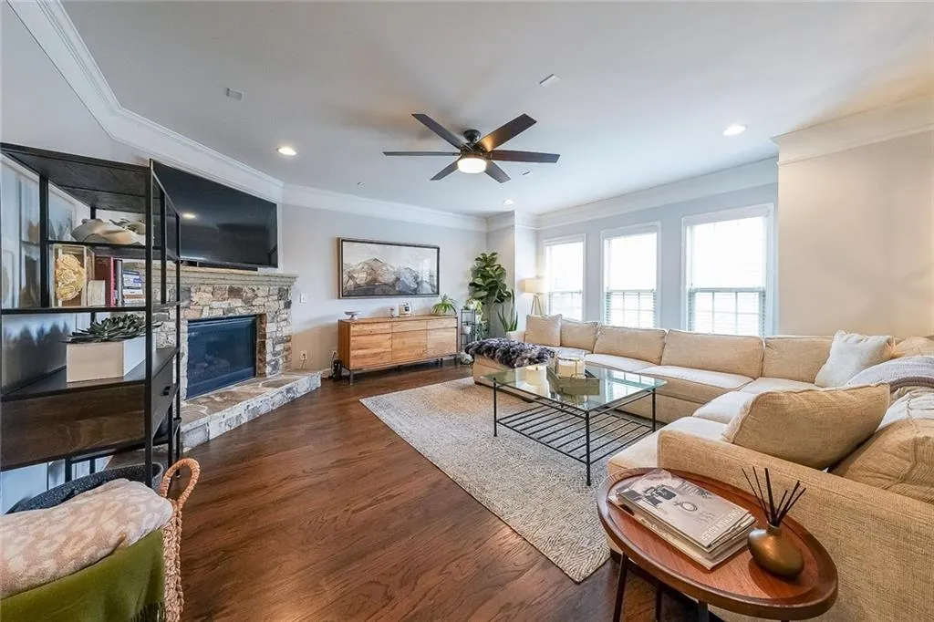991 Sibley Lane Ne, Atlanta, Georgia 30324, 3 Bedrooms Bedrooms, ,3 BathroomsBathrooms,Residential,Sold,991 Sibley Lane Ne,7621222