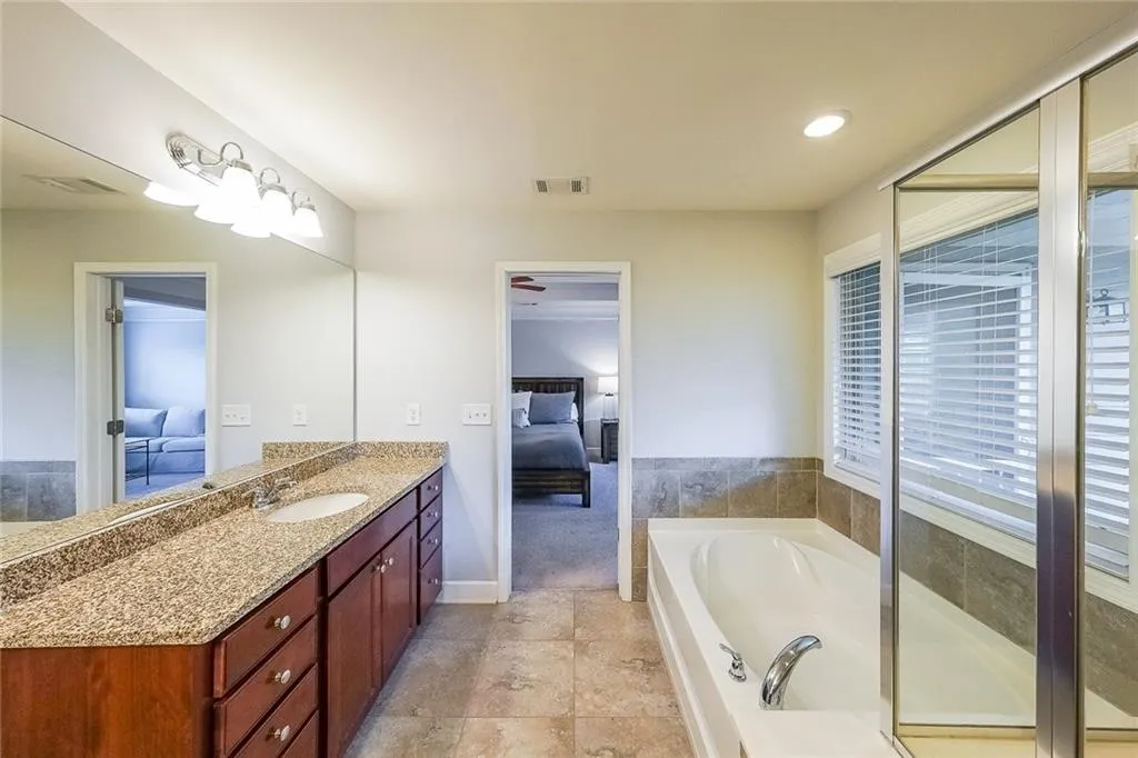 991 Sibley Lane Ne, Atlanta, Georgia 30324, 3 Bedrooms Bedrooms, ,3 BathroomsBathrooms,Residential,For Sale,991 Sibley Lane Ne,7621222