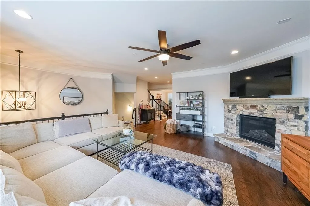 991 Sibley Lane Ne, Atlanta, Georgia 30324, 3 Bedrooms Bedrooms, ,3 BathroomsBathrooms,Residential,For Sale,991 Sibley Lane Ne,7621222