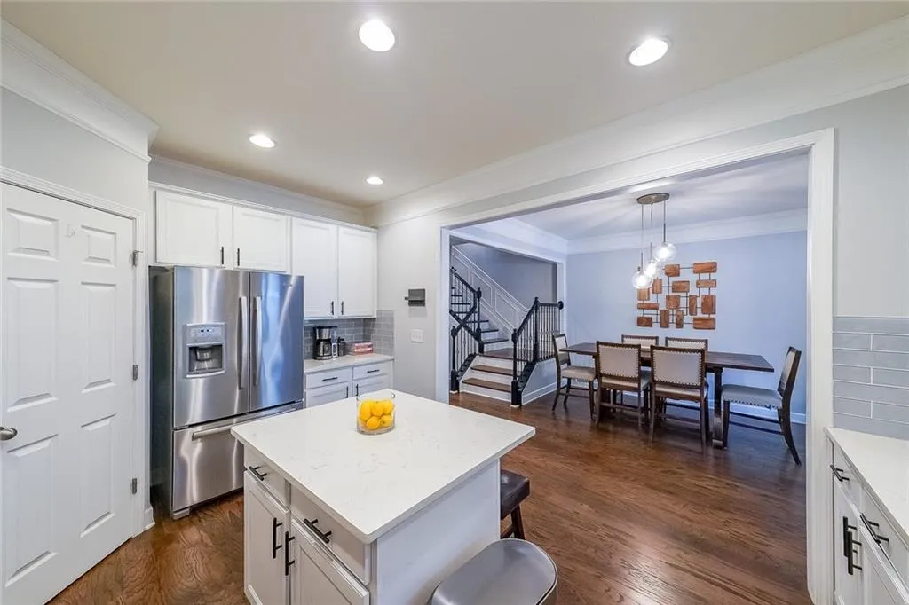 991 Sibley Lane Ne, Atlanta, Georgia 30324, 3 Bedrooms Bedrooms, ,3 BathroomsBathrooms,Residential,For Sale,991 Sibley Lane Ne,7621222