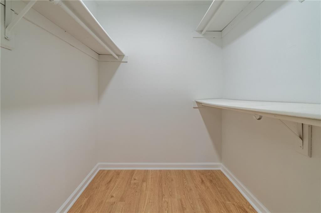 1009 Vicksburg Place Unit 1009, Sandy Springs, Georgia 30350, 2 Bedrooms Bedrooms, ,2 BathroomsBathrooms,Residential,Sold,1009 Vicksburg Place Unit 1009,7322167