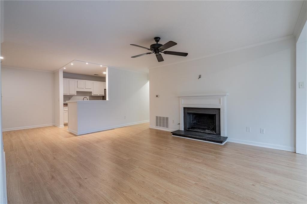 1009 Vicksburg Place Unit 1009, Sandy Springs, Georgia 30350, 2 Bedrooms Bedrooms, ,2 BathroomsBathrooms,Residential,Sold,1009 Vicksburg Place Unit 1009,7322167