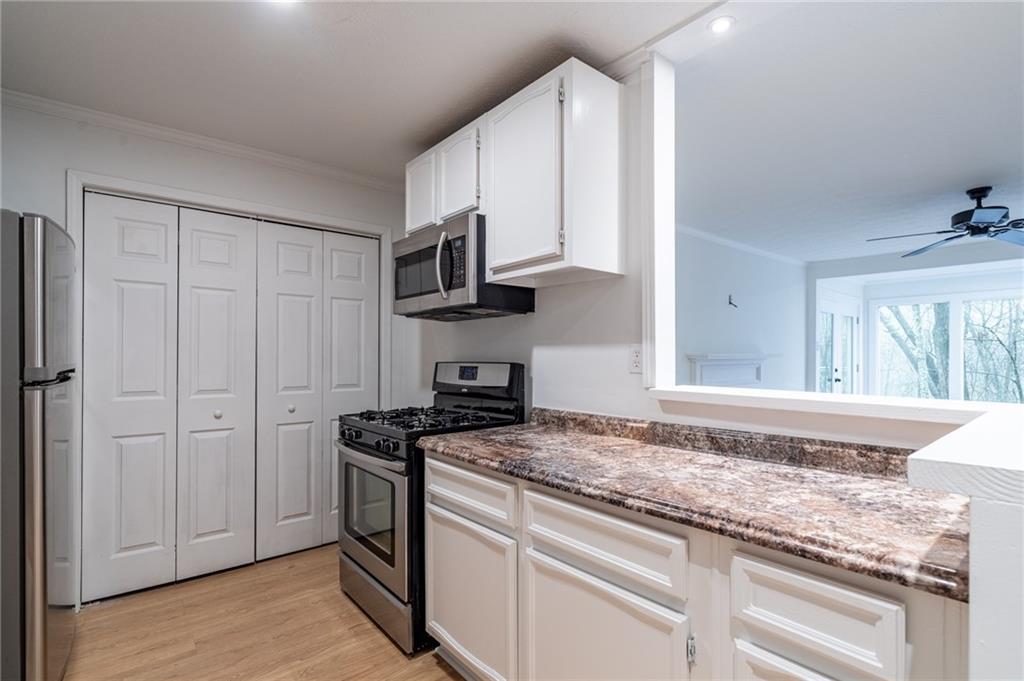 1009 Vicksburg Place Unit 1009, Sandy Springs, Georgia 30350, 2 Bedrooms Bedrooms, ,2 BathroomsBathrooms,Residential,Sold,1009 Vicksburg Place Unit 1009,7322167