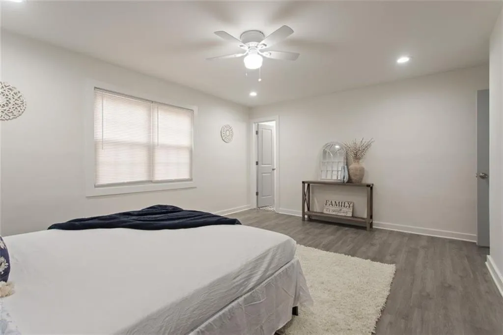 345 Winding River Drive Unit E, Sandy Springs, Georgia 30350, 3 Bedrooms Bedrooms, ,2 BathroomsBathrooms,Residential,Sold,345 Winding River Drive Unit E,6835162