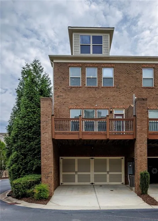 196 Alderwood Point, Atlanta, Georgia 30328, 3 Bedrooms Bedrooms, ,3 BathroomsBathrooms,Residential,Sold,196 Alderwood Point,7401976