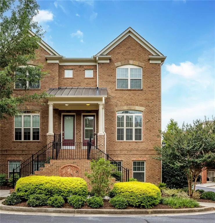 196 Alderwood Point, Atlanta, Georgia 30328, 3 Bedrooms Bedrooms, ,3 BathroomsBathrooms,Residential,Sold,196 Alderwood Point,7401976