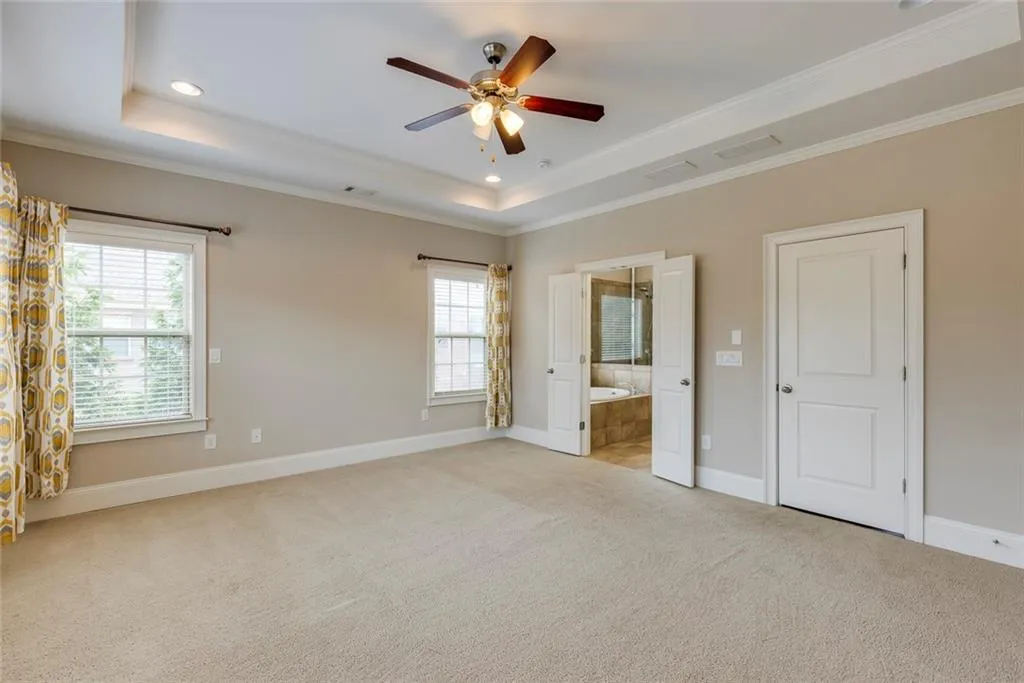 196 Alderwood Point, Atlanta, Georgia 30328, 3 Bedrooms Bedrooms, ,3 BathroomsBathrooms,Residential,Sold,196 Alderwood Point,7401976