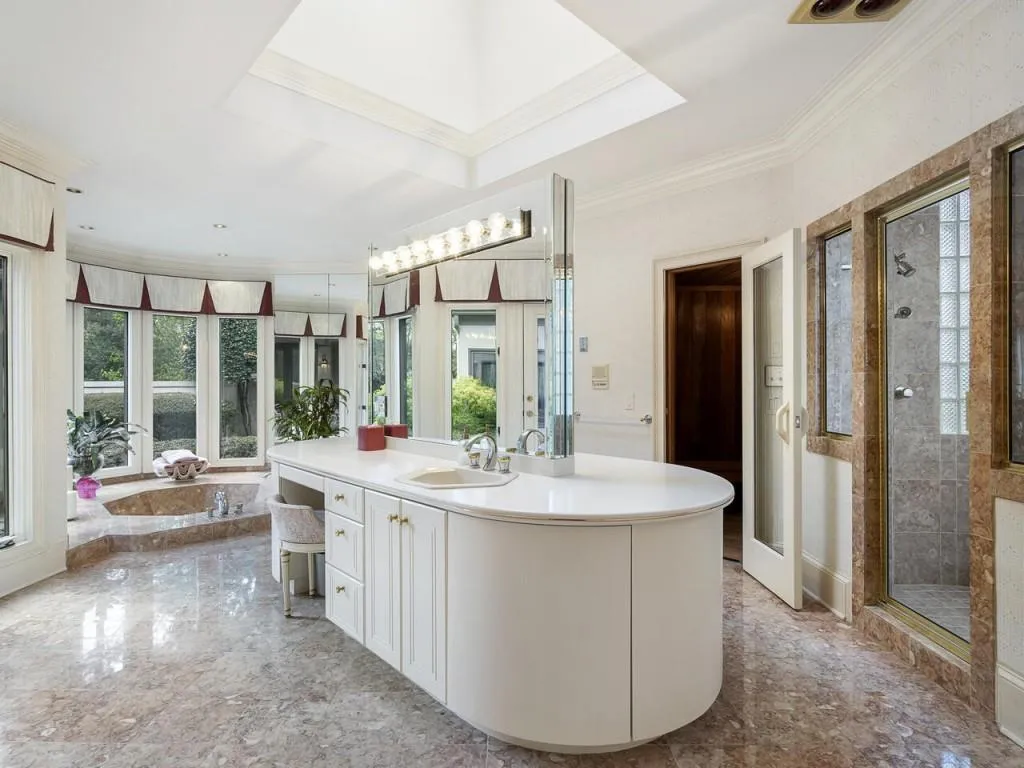 115 Cross Roads Court, Sandy Springs, Georgia 30327, 3 Bedrooms Bedrooms, ,3 BathroomsBathrooms,Residential,Sold,115 Cross Roads Court,7195755 115 Cross Roads Court, Sandy Springs, Georgia 30327, 3 Bedrooms Bedrooms, ,3 BathroomsBathrooms,Residential,Sold,115 Cross Roads Court,7195755