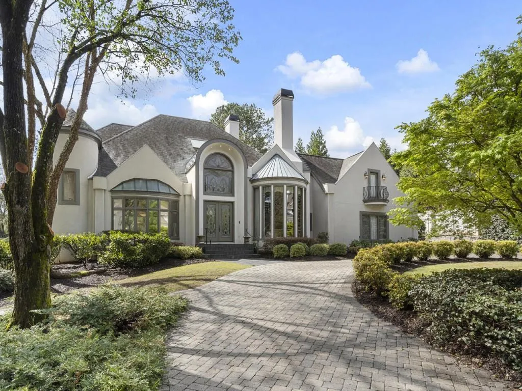 115 Cross Roads Court, Sandy Springs, Georgia 30327, 3 Bedrooms Bedrooms, ,3 BathroomsBathrooms,Residential,Sold,115 Cross Roads Court,7195755 115 Cross Roads Court, Sandy Springs, Georgia 30327, 3 Bedrooms Bedrooms, ,3 BathroomsBathrooms,Residential,Sold,115 Cross Roads Court,7195755