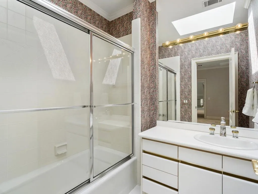 115 Cross Roads Court, Sandy Springs, Georgia 30327, 3 Bedrooms Bedrooms, ,3 BathroomsBathrooms,Residential,Sold,115 Cross Roads Court,7195755 115 Cross Roads Court, Sandy Springs, Georgia 30327, 3 Bedrooms Bedrooms, ,3 BathroomsBathrooms,Residential,Sold,115 Cross Roads Court,7195755