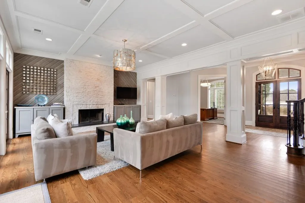 4182 Powers Ferry Road Nw, Atlanta, Georgia 30342, 5 Bedrooms Bedrooms, ,5 BathroomsBathrooms,Residential,Sold,4182 Powers Ferry Road Nw,6124629