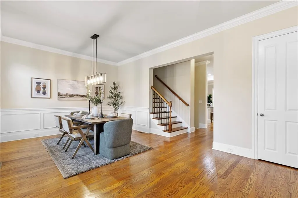 149 Alderwood Hill, Sandy Springs, Georgia 30328, 3 Bedrooms Bedrooms, ,3 BathroomsBathrooms,Residential,Sold,149 Alderwood Hill,7357083