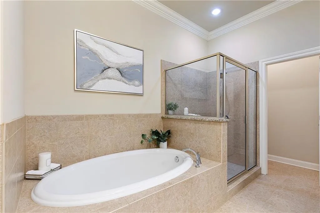 Bathroom with independent shower and bath