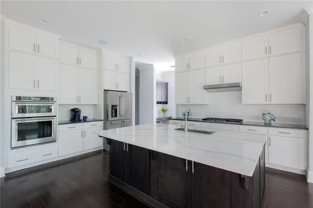 3016 Eamont Terrace, Atlanta, Georgia 30328, 5 Bedrooms Bedrooms, ,4 BathroomsBathrooms,Residential,Sold,3016 Eamont Terrace,6867205