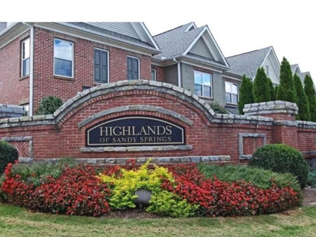 7180 Glisten Avenue Unit 7180, Sandy Springs, Georgia 30328, 3 Bedrooms Bedrooms, ,3 BathroomsBathrooms,Residential,Sold,7180 Glisten Avenue Unit 7180,5649713