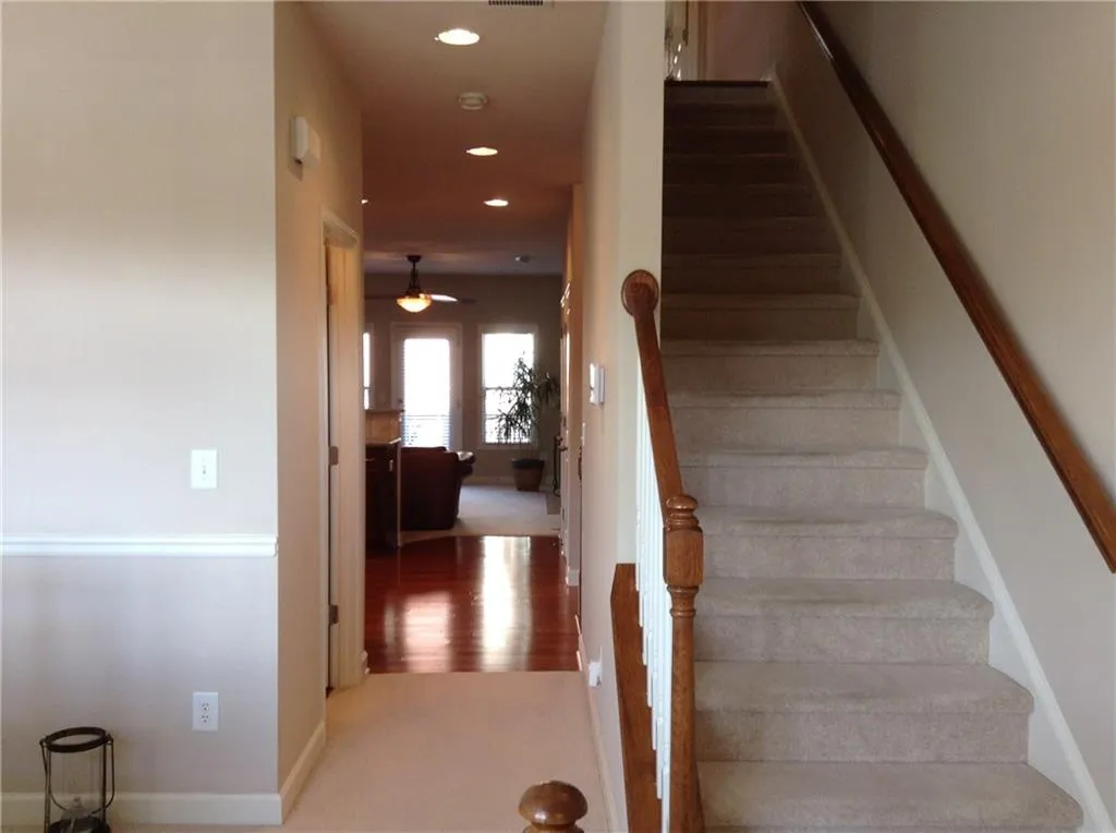 7180 Glisten Avenue Unit 7180, Sandy Springs, Georgia 30328, 3 Bedrooms Bedrooms, ,3 BathroomsBathrooms,Residential,Sold,7180 Glisten Avenue Unit 7180,5649713