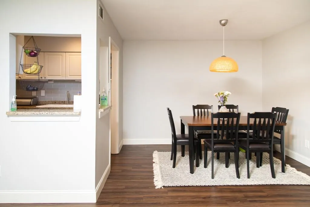 725 Dalrymple Road Unit #2e, Sandy Springs, Georgia 30328, 2 Bedrooms Bedrooms, ,2 BathroomsBathrooms,Residential,Sold,725 Dalrymple Road Unit #2e,6773642 725 Dalrymple Road Unit #2e, Sandy Springs, Georgia 30328, 2 Bedrooms Bedrooms, ,2 BathroomsBathrooms,Residential,Sold,725 Dalrymple Road Unit #2e,6773642