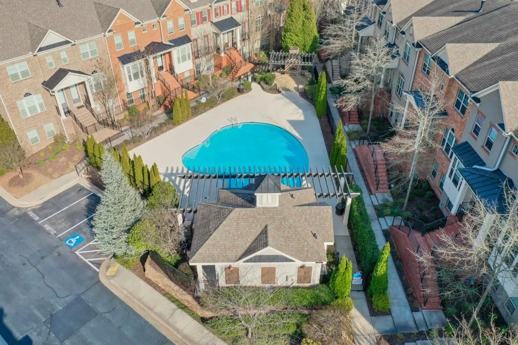 153 Alderwood Hill NE Unit 116, Sandy Springs, Georgia 30328, 4 Bedrooms Bedrooms, ,3 BathroomsBathrooms,Residential,Sold,153 Alderwood Hill NE Unit 116,7349313