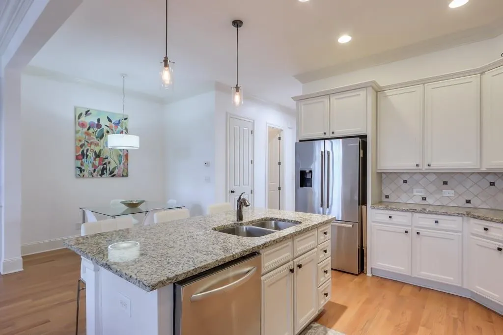 153 Alderwood Hill NE Unit 116, Sandy Springs, Georgia 30328, 4 Bedrooms Bedrooms, ,3 BathroomsBathrooms,Residential,Sold,153 Alderwood Hill NE Unit 116,7349313