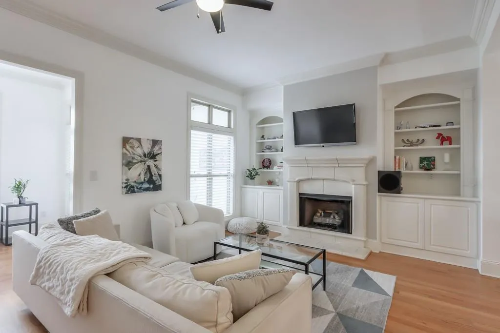 153 Alderwood Hill NE Unit 116, Sandy Springs, Georgia 30328, 4 Bedrooms Bedrooms, ,3 BathroomsBathrooms,Residential,Sold,153 Alderwood Hill NE Unit 116,7349313