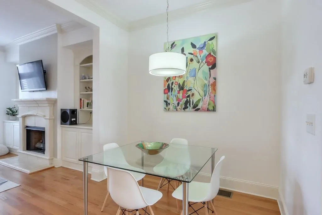 153 Alderwood Hill NE Unit 116, Sandy Springs, Georgia 30328, 4 Bedrooms Bedrooms, ,3 BathroomsBathrooms,Residential,Sold,153 Alderwood Hill NE Unit 116,7349313