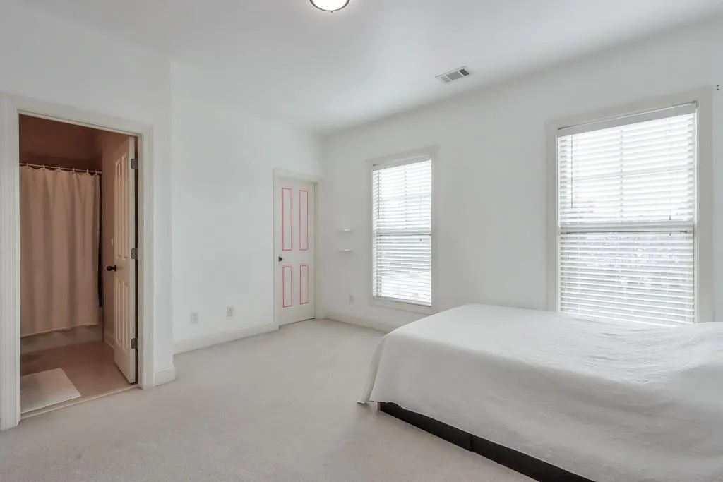 153 Alderwood Hill NE Unit 116, Sandy Springs, Georgia 30328, 4 Bedrooms Bedrooms, ,3 BathroomsBathrooms,Residential,Sold,153 Alderwood Hill NE Unit 116,7349313