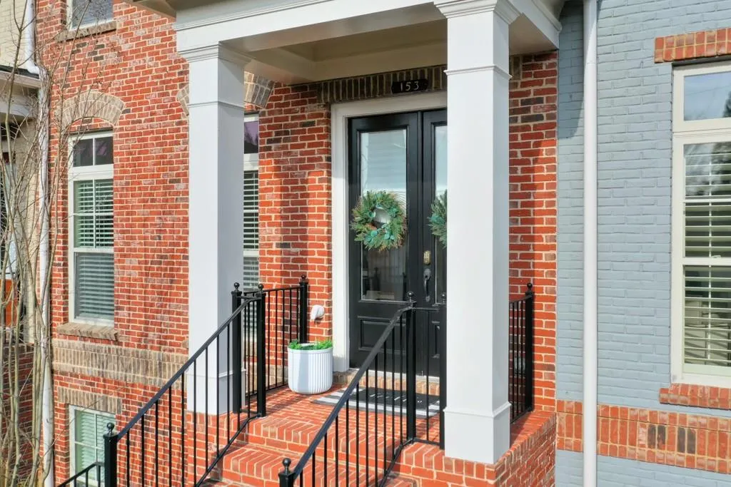 153 Alderwood Hill NE Unit 116, Sandy Springs, Georgia 30328, 4 Bedrooms Bedrooms, ,3 BathroomsBathrooms,Residential,Sold,153 Alderwood Hill NE Unit 116,7349313